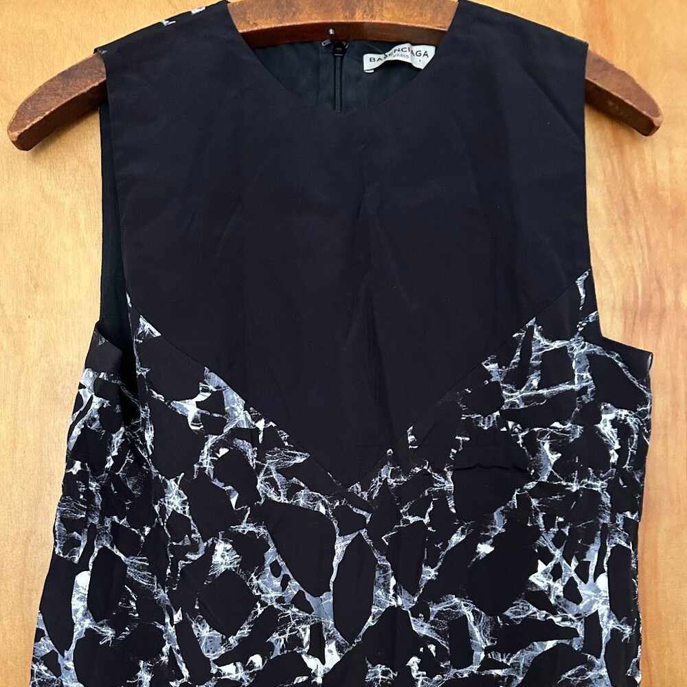 Balenciaga Sleeveless-Blouse-Black/Wht Marble Print- Sz 36-Acetate/Silk